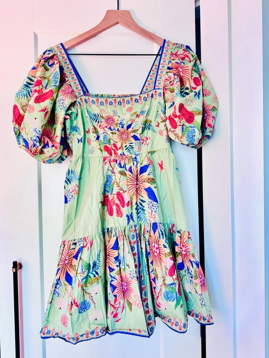 Like New Farm Rio Bright Yard Green Mini Dress size Small originally $210